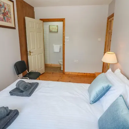 At In Oak Park Holiday home